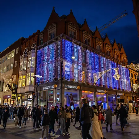 Grafton Street By Break