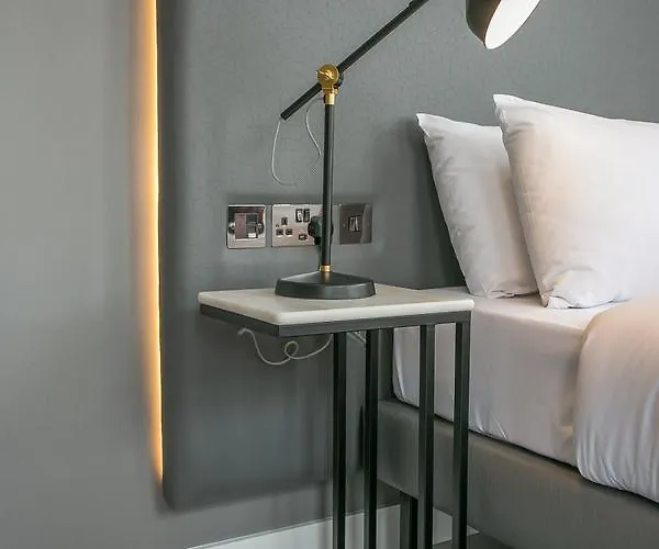 Grafton Street By Break 4*