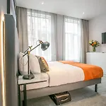 Grafton Street Boutique By Break