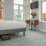 Grafton Street Boutique By Break