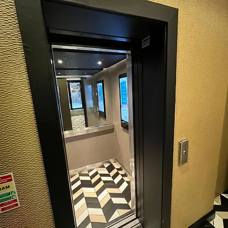 Grafton Street By Break