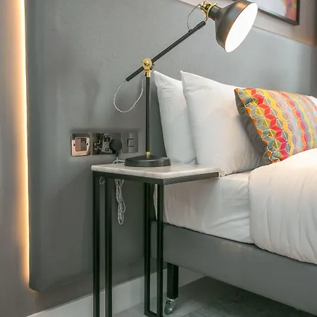 Grafton Street Boutique By Break 4*