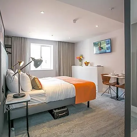 Grafton Street Boutique By Break Apartahotel 4*