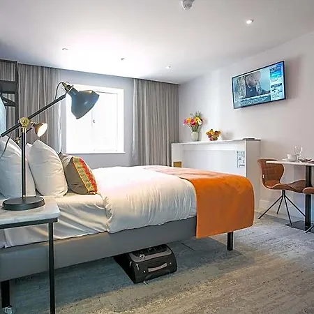 Grafton Street Boutique By Break 4*
