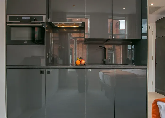 Grafton Street By Break