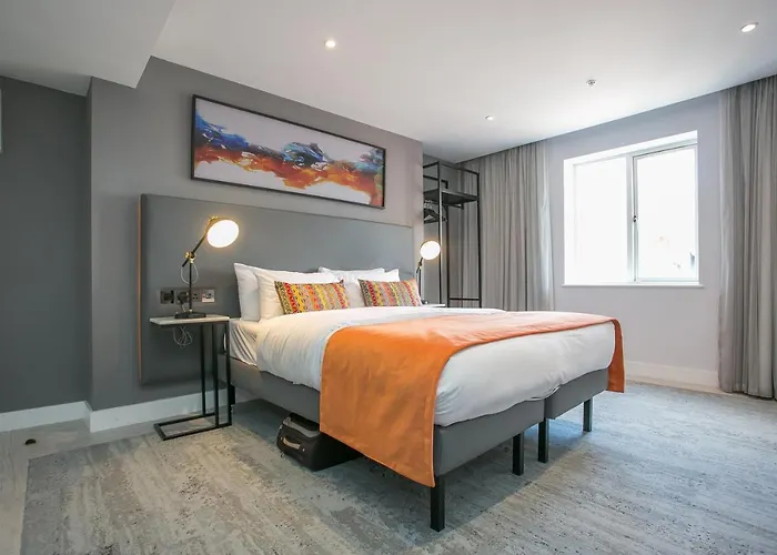 Grafton Street By Break