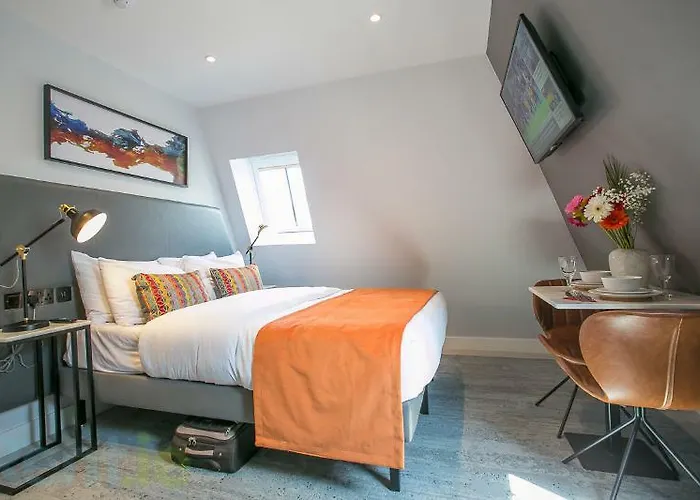 Grafton Street By Break 4*