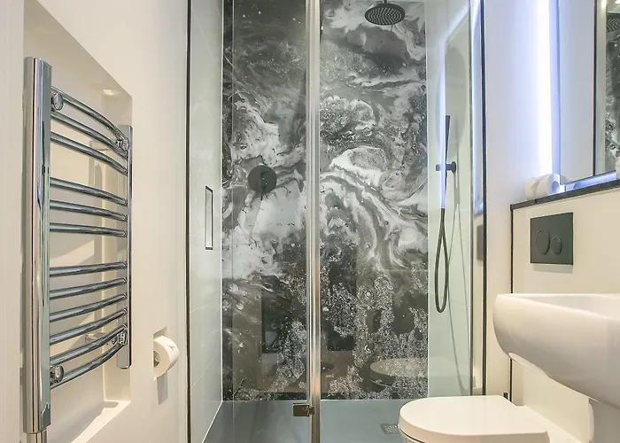 Grafton Street By Break Aparthotel 4*